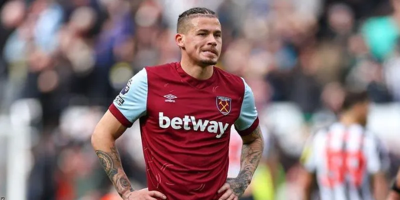 Kalvin Phillips - cầu thủ này cũng có phong độ không được ổn trong thời gian này