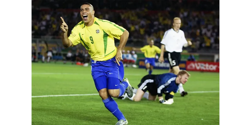 Tiểu sử Ronaldo Nazário với phong cách chơi bóng